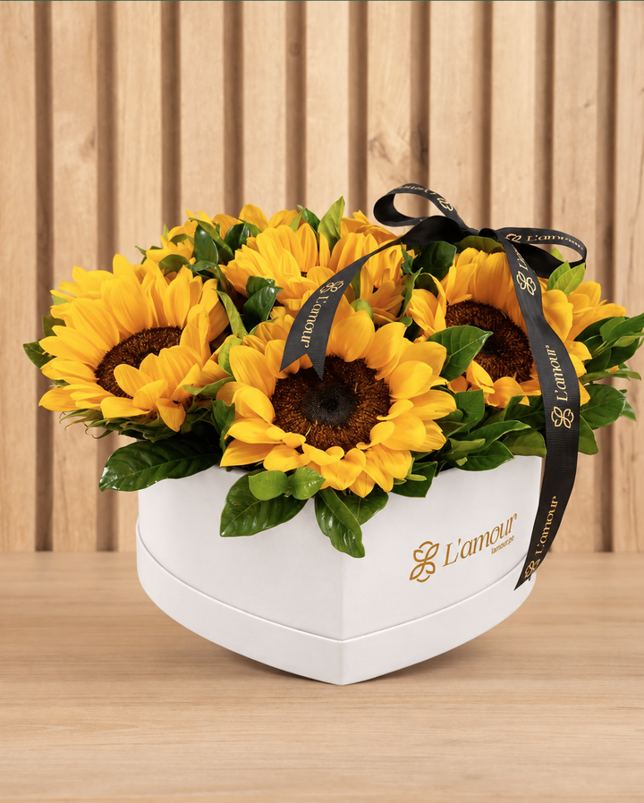 Box corazón Girasoles: Yellow Love