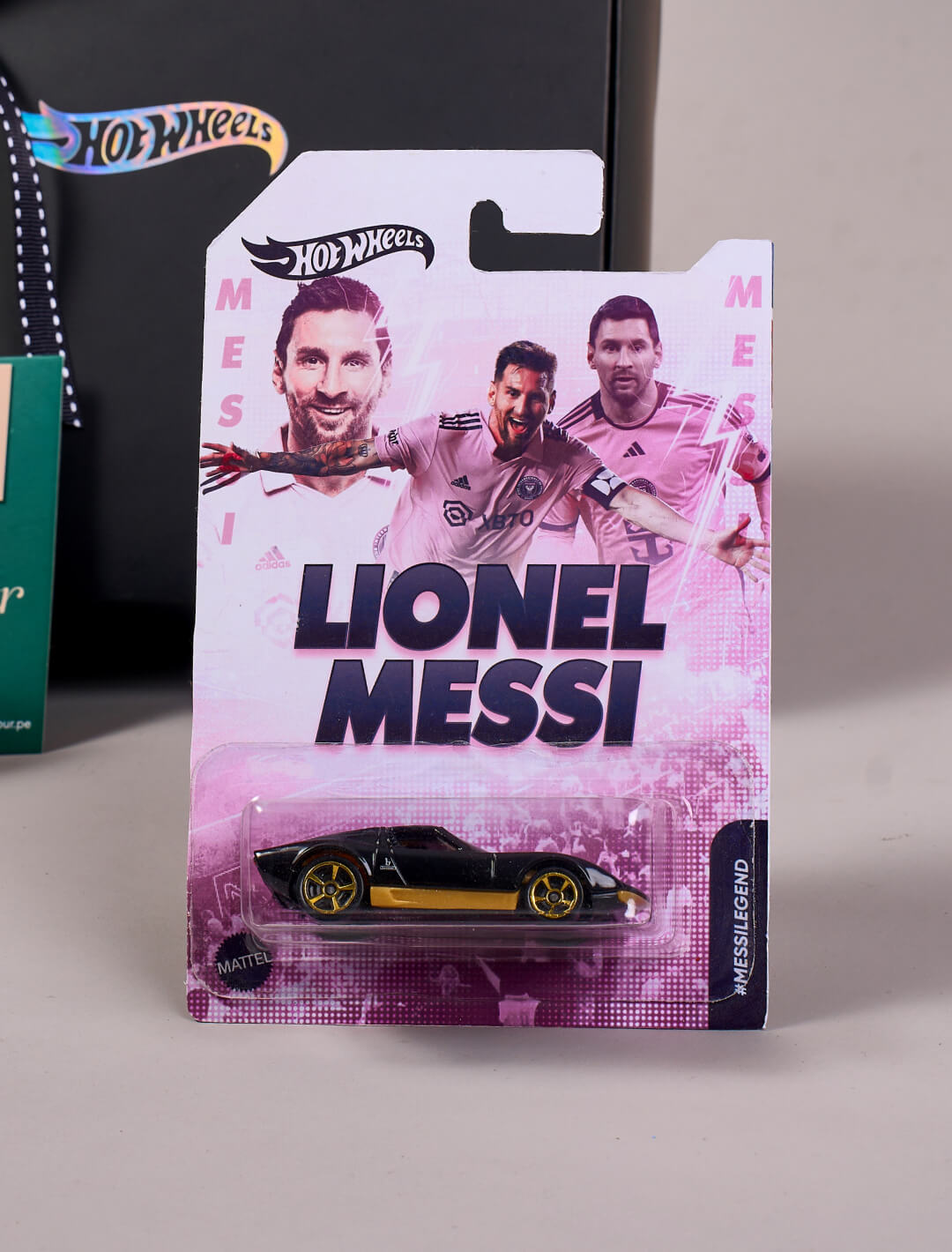 Box de Regalo carrito Hot Wheels: Lionel Messi (Inter Miami)