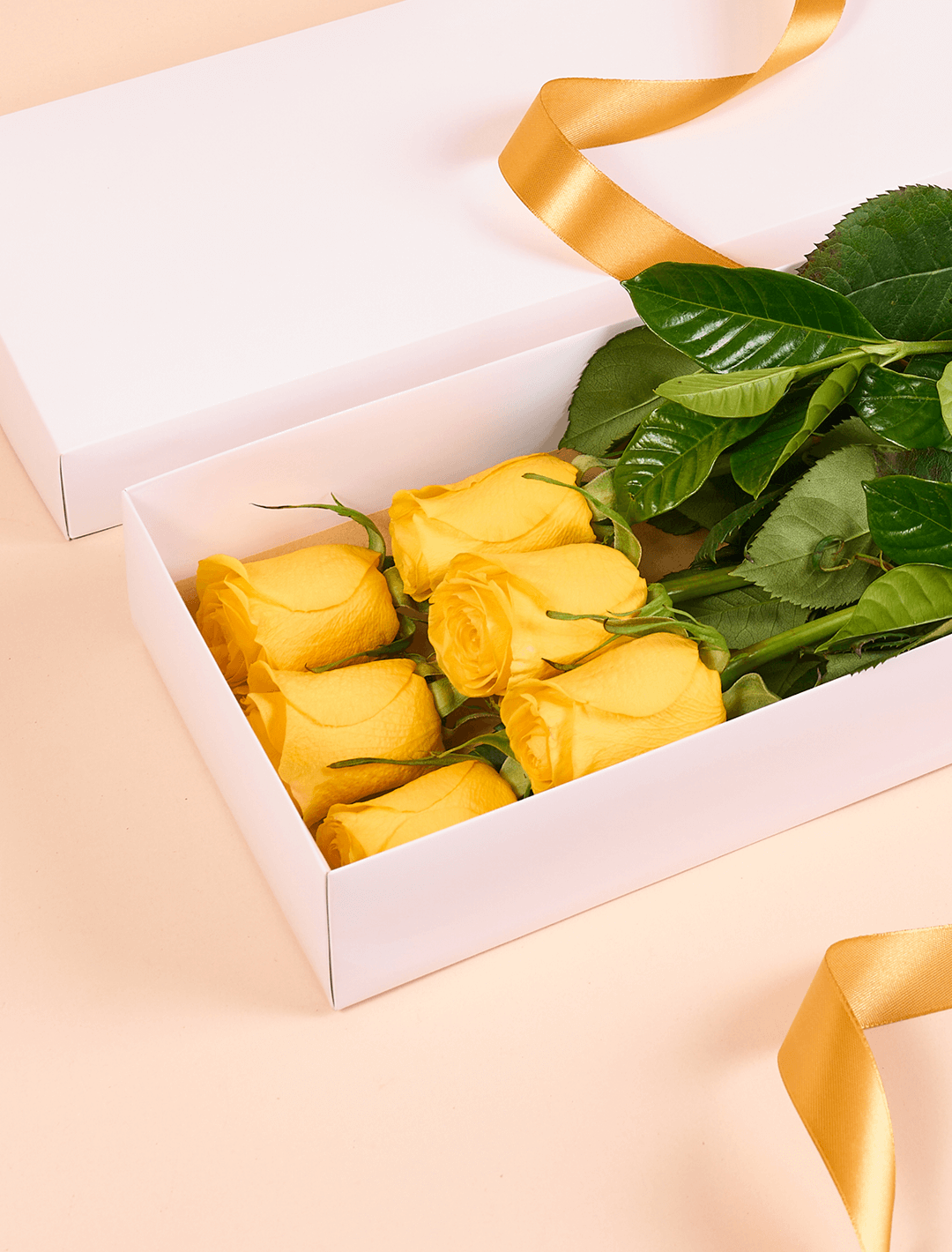 Caja De 6 Rosas Amarillas